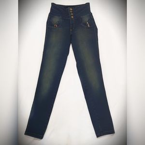 Colombian Jeans size 7us, 12 colombian